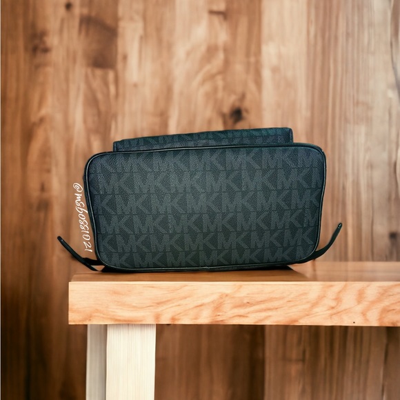 Michael Kors Jet Set Backpack W/Chain + Wallet in Black BRAND NEW WITH TAGS - Picture 5 of 8